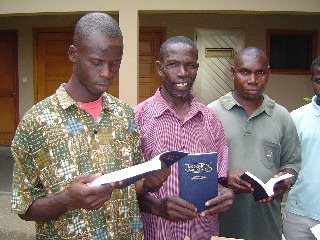 Members Read Book